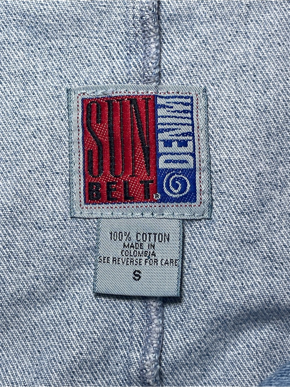 Rare Handmade Vintage Denim Jacket Women's
Small | One-of-a-Kind | 100% Cotton - Picture 3 of 9